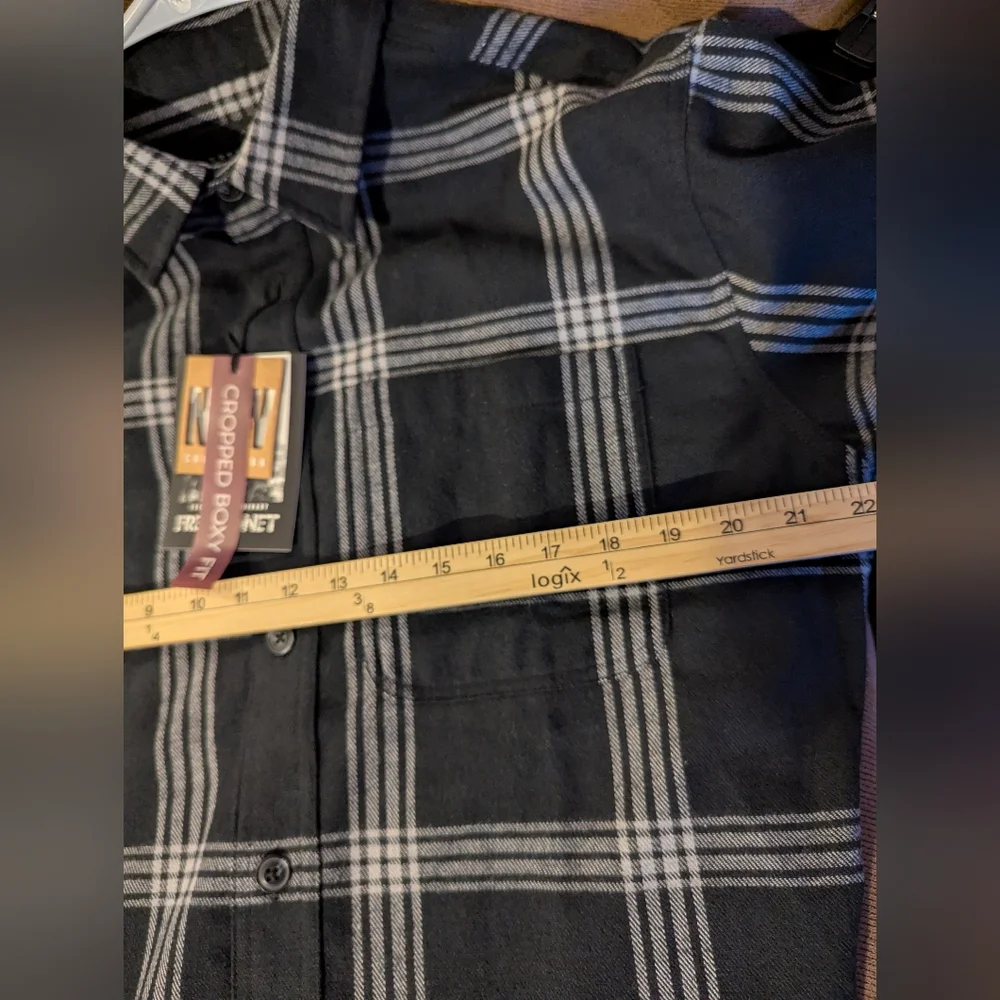 Free Planet Black and Gray Plaid Flannel Overshirt Men's Size M Long Sleeve - Picture 5 of 10